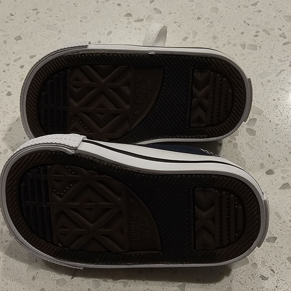 Converse Navy Blue Toddler Sneakers sz 2 - Picture 5 of 7